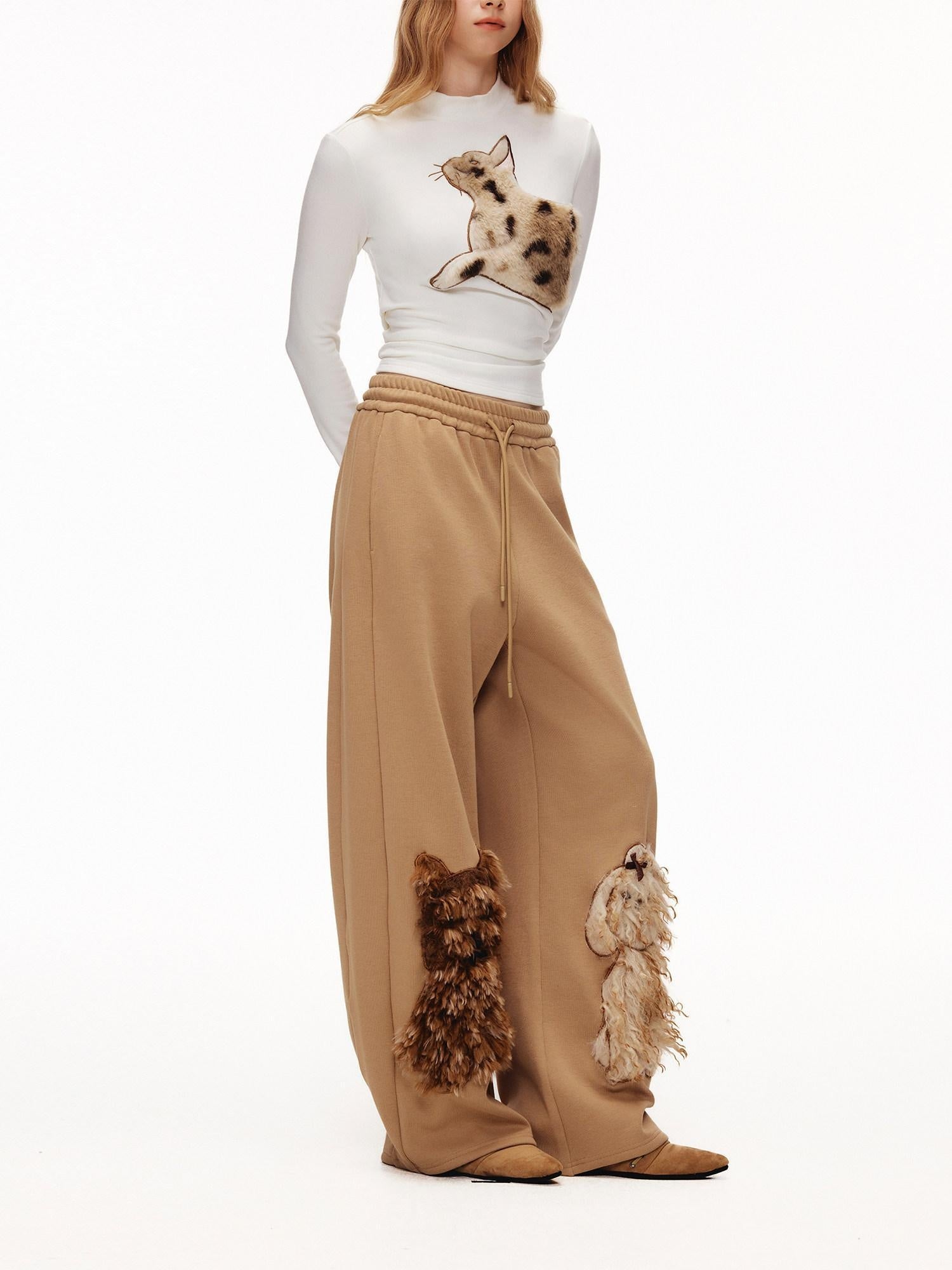 Outthe Blue High Waist Asymmetric Embroidered Applique Loose Straight Camel Sweatpants