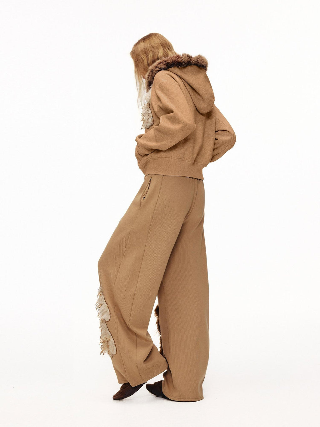 Outthe Blue High Waist Asymmetric Embroidered Applique Loose Straight Camel Sweatpants