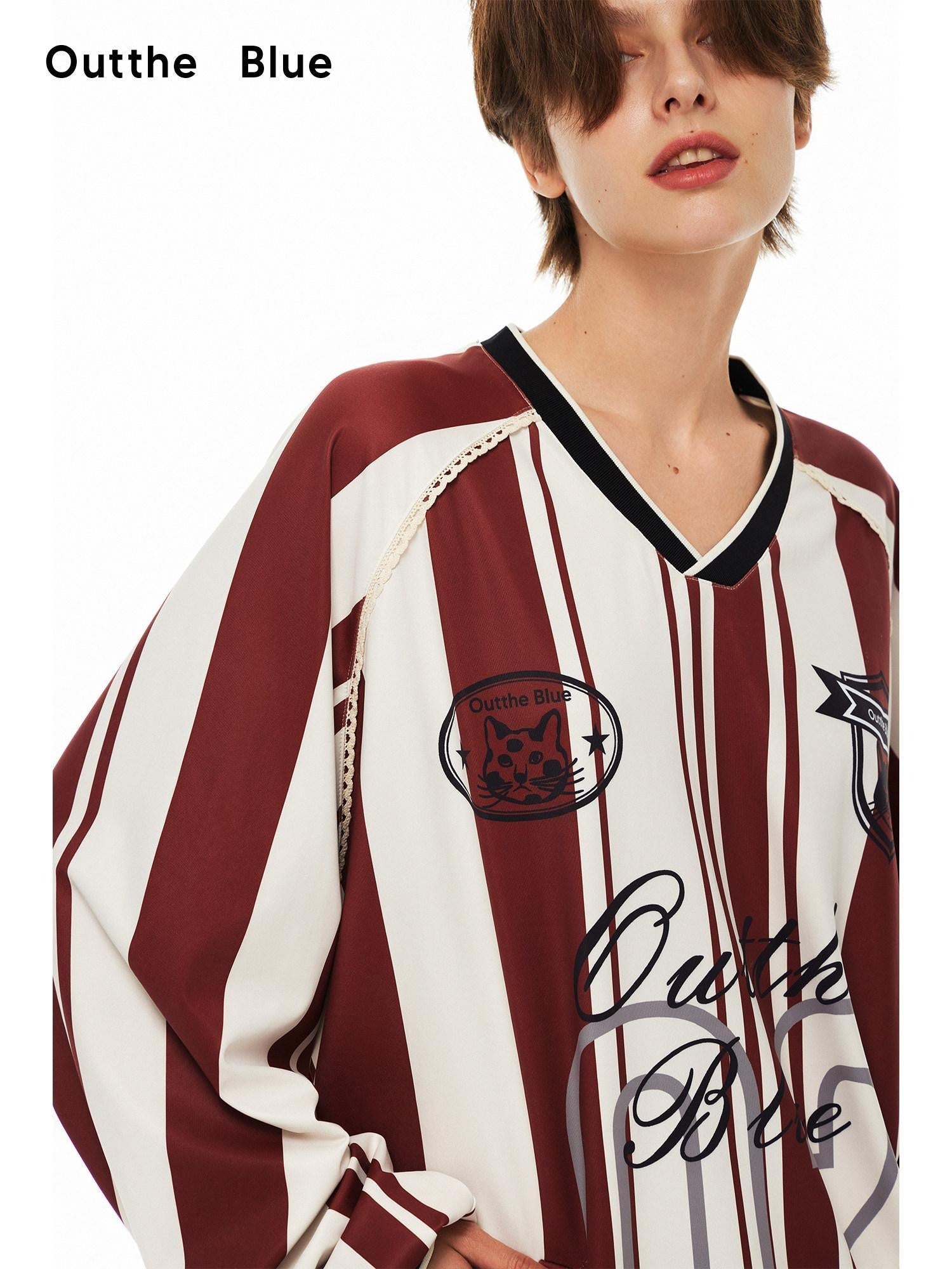 Outthe Blue Lace V-neck Relaxed Mid Length Animal Print Poly Stretch Long Sleeve T-Shirts