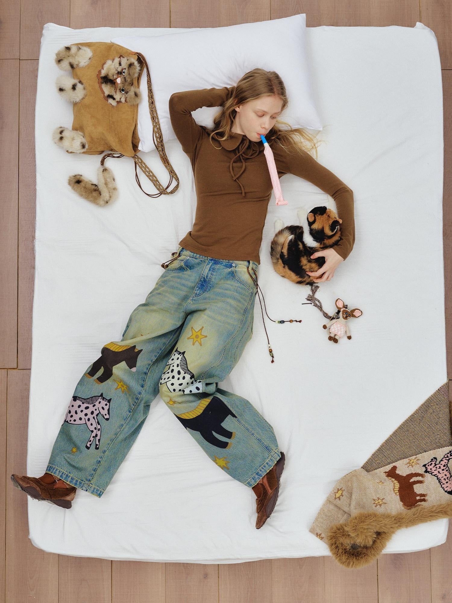 Outthe Blue Retro Washed Animal Print Wide Leg Mid Rise Stretch Women Jeans