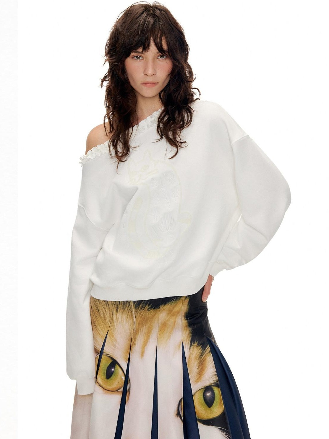 Outthe Blue Soft Cotton Blend Loose Fit Cat Silhouette Women White Long Sleeve T-Shirts