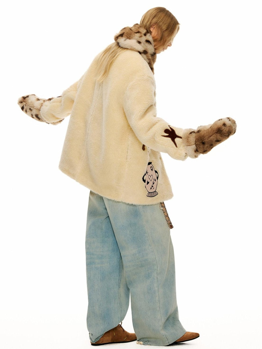 Outthe Blue Thick Animal Print Loose Fit Round Neck Button Women Beige Wool Blend Jackets
