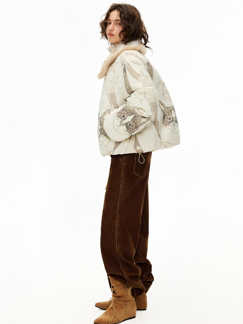 Outthe Blue Warm 90% Duck Down Short Cartoon Print Commuter Women Light Beige Down Jackets
