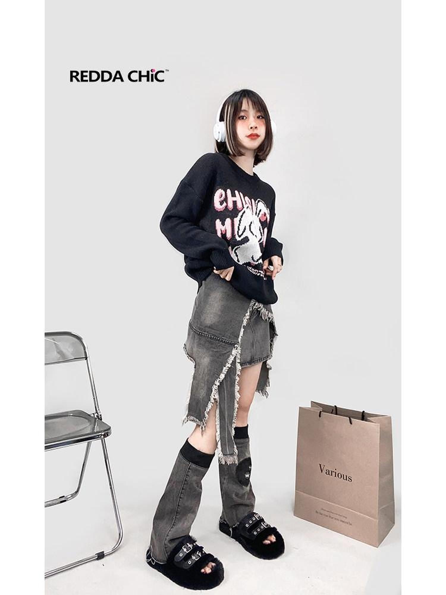 REDDACHIC Black Rabbit Cartoon Print Crewneck Long Sleeve Pullover Loose Women'S Sweaters