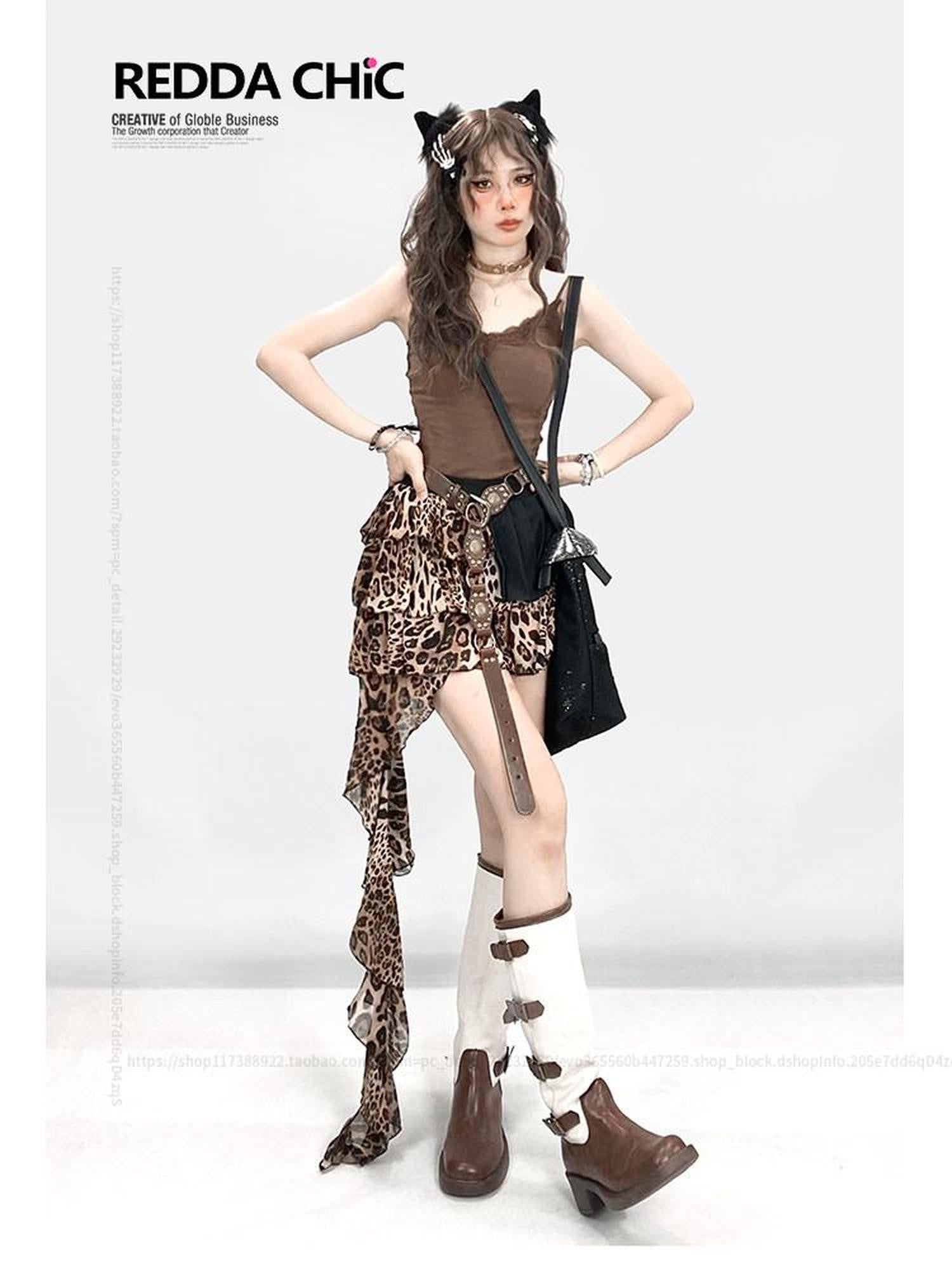 REDDACHIC Brown Lace Solid Built In Pad Slim Fit Women'S Knitted Camisoles