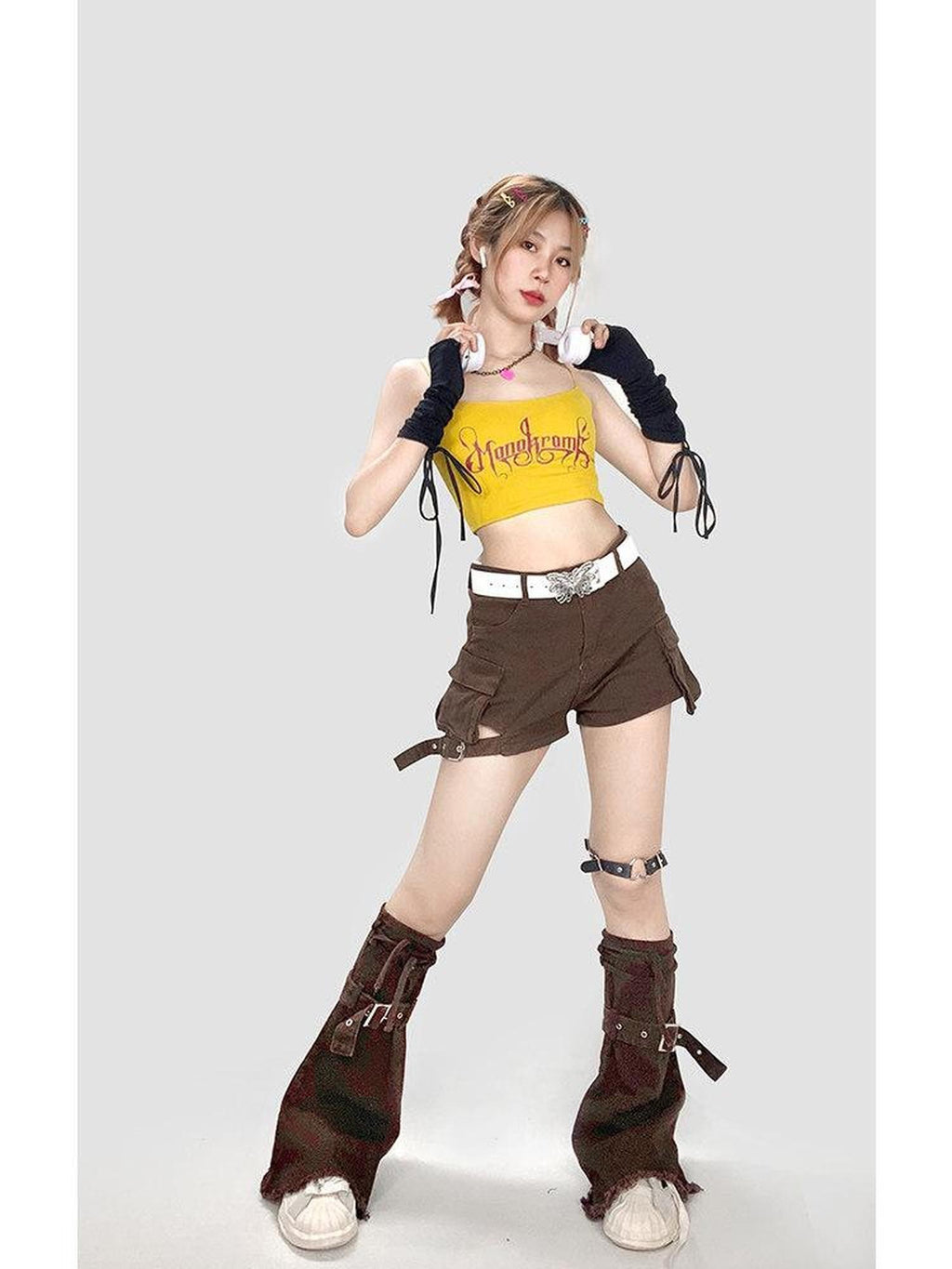 REDDACHIC Deep Brown Vintage Cargo Pocket High Waist Unique Design Women'S Denim Shorts