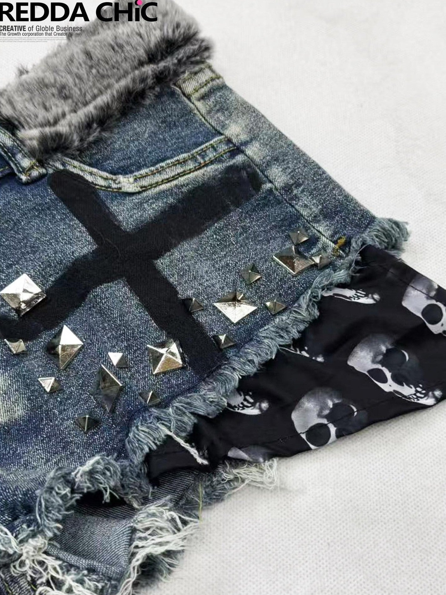 REDDACHIC Faux Fur Skull Cross Studded Women'S Stretch Cotton Denim Shorts