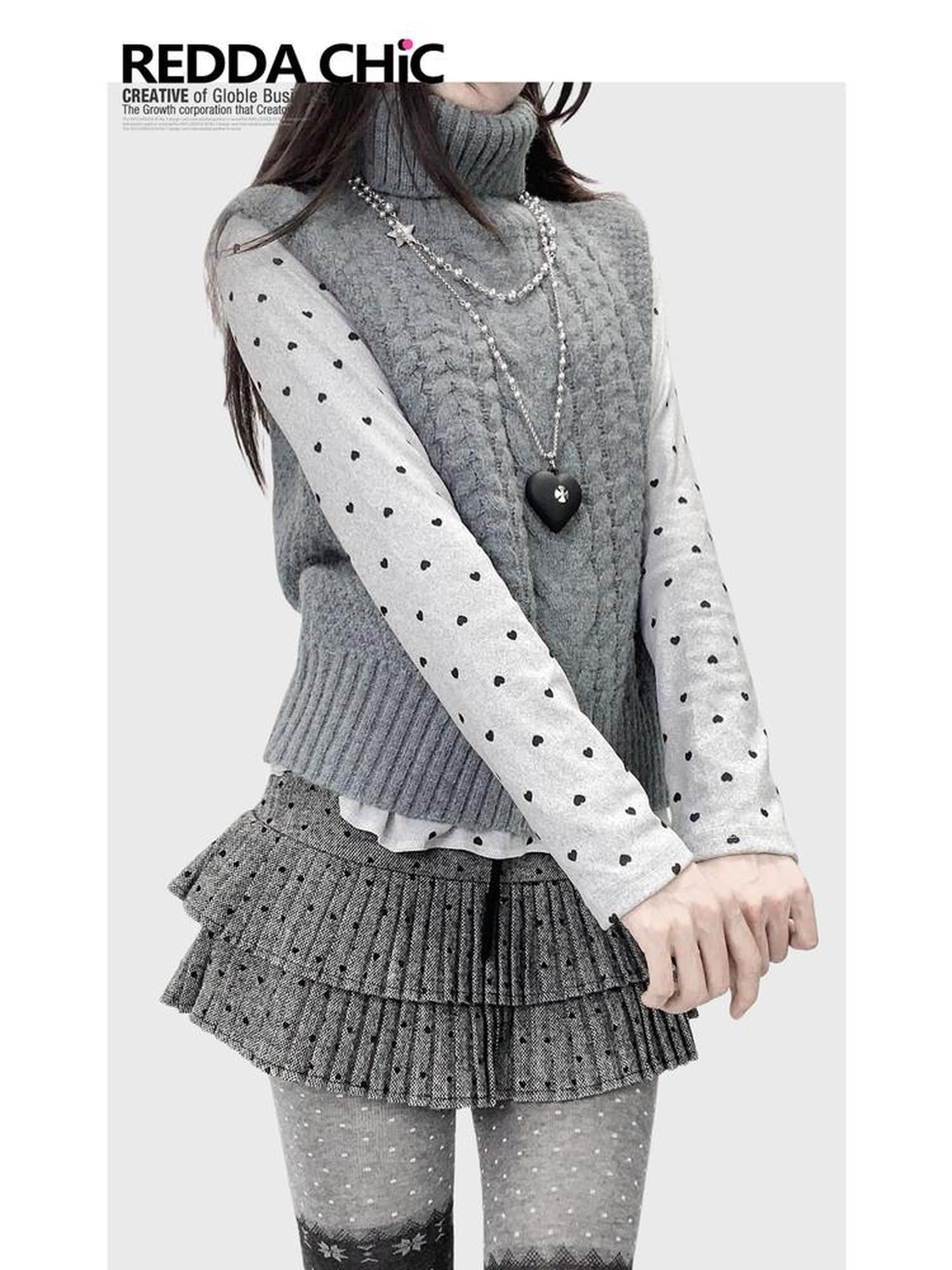 REDDACHIC Light Gray Polka Dot Heart Pleated Hem Women'S Derong Long Sleeve T-Shirts