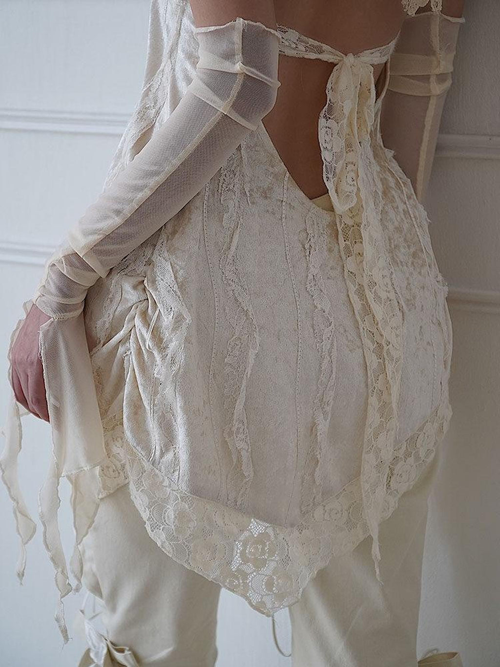 WSW Original Design V-neck Sleeveless Mid Length One Size Off White Mini Dresses