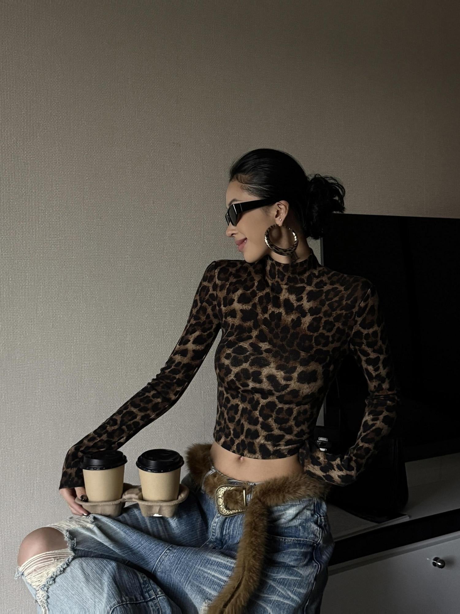 ZERO Breathable Leopard Print Slim Fit Standcollar Casual Women Long Sleeve Crop Tops