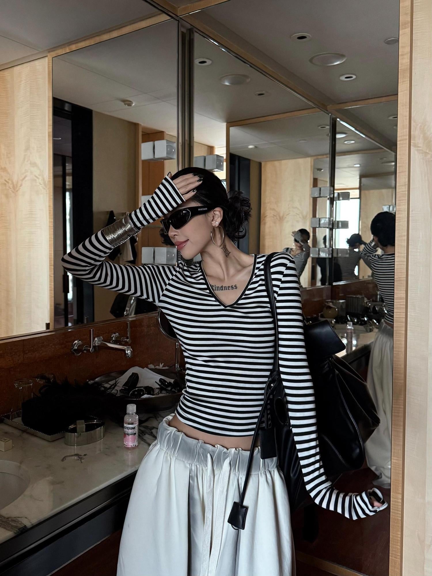 ZERO Light Lyocell Knit Striped V-neck Slim Fit Women Long Sleeve Crop Tops