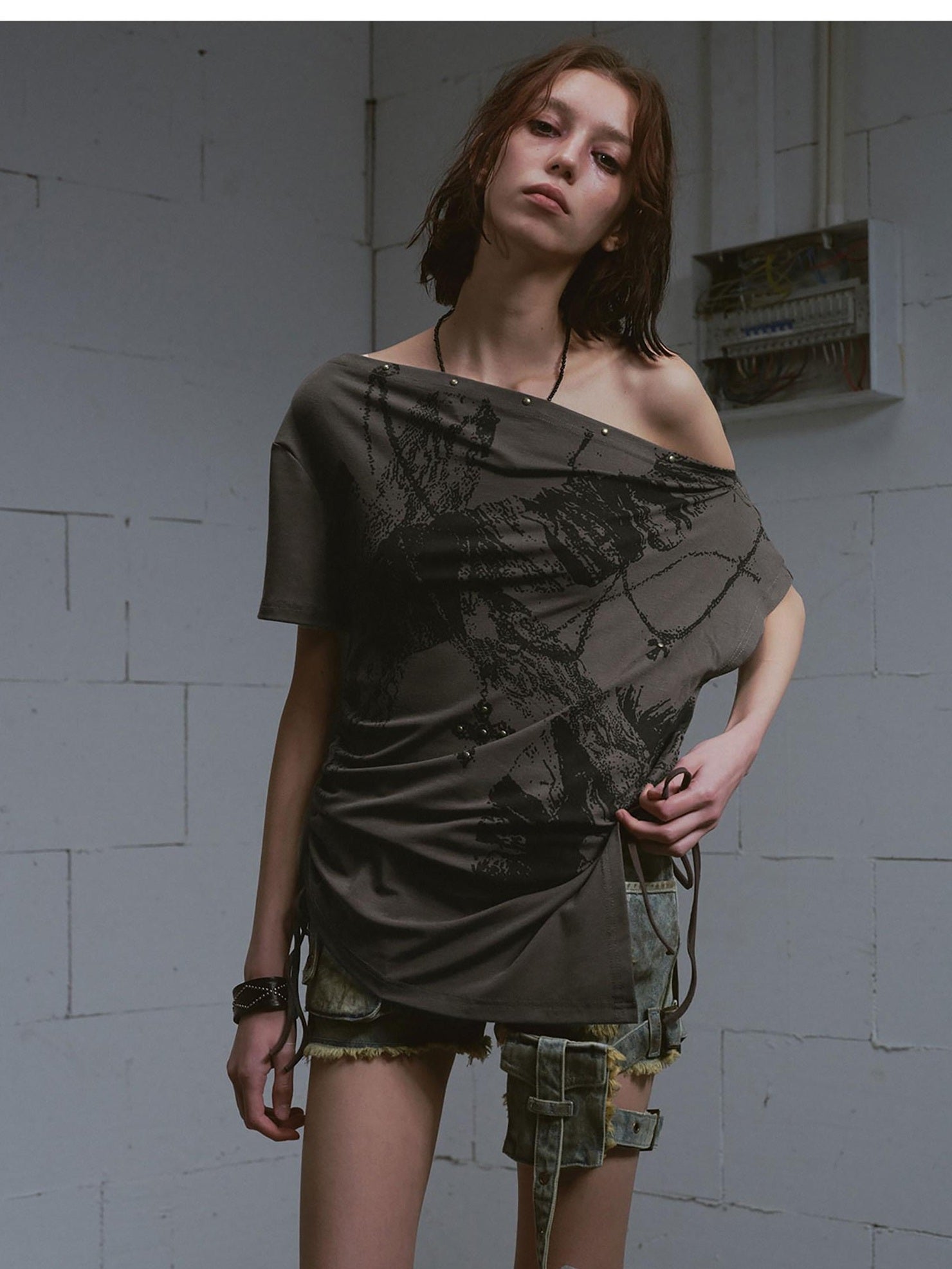 Cest Nous Lightweight Cotton Loose Punk Graffiti Asymmetric Tie Women Offshouldercroptops