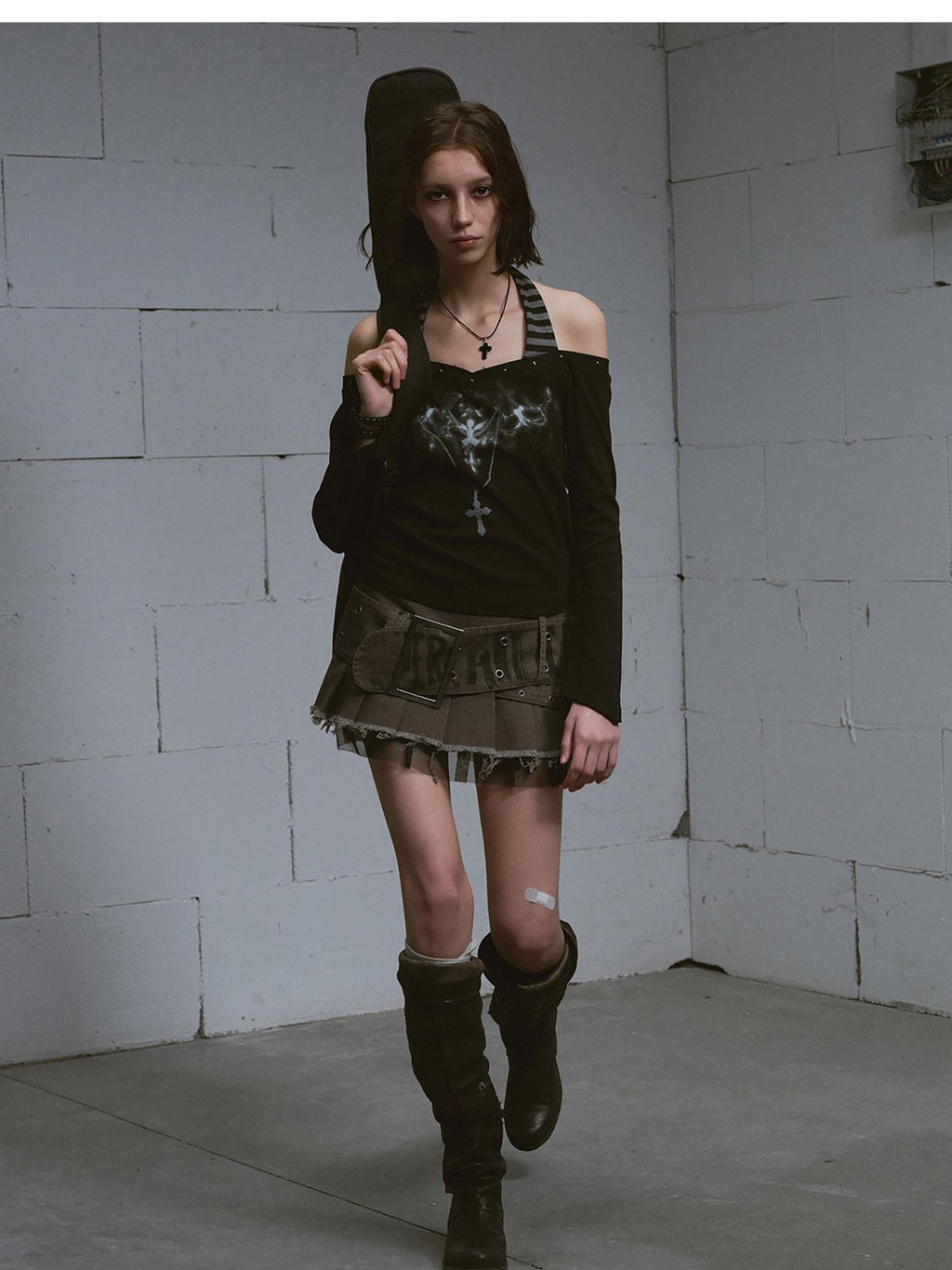 Cest Nous Printed Slim Street Punk Long Sleeve Straight Neck Women Haltercroptops
