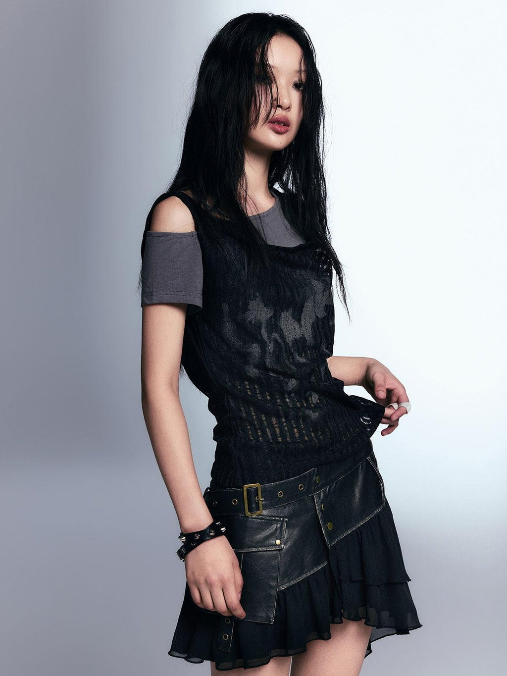 Cest Nous Bamboo Cotton Slim Fit Slant Neck Graffiti Print Women Shortsleevet-Shirts