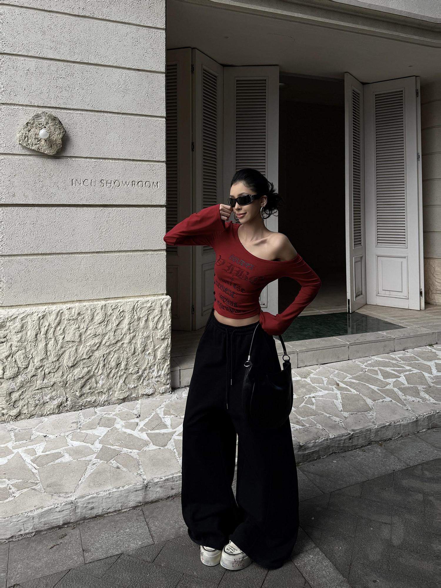 ZERO Wild Print Red Slim Street Asymmetrical Neck Women Viscose Long Sleeve Crop Tops