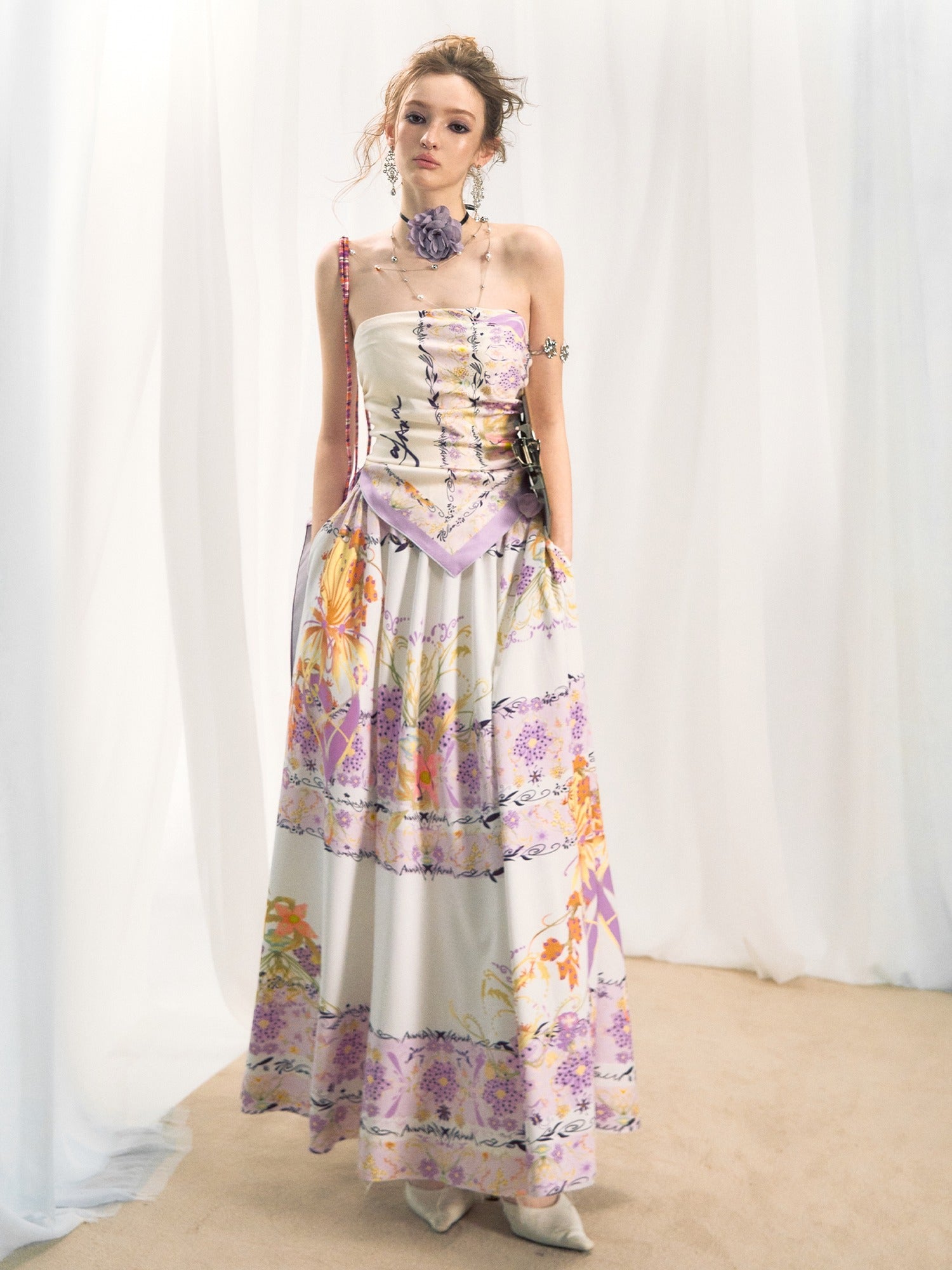 OfAkiva Floral Sleeveless Slim Two Piece With Square Scarf Women Top & Skirt Sets