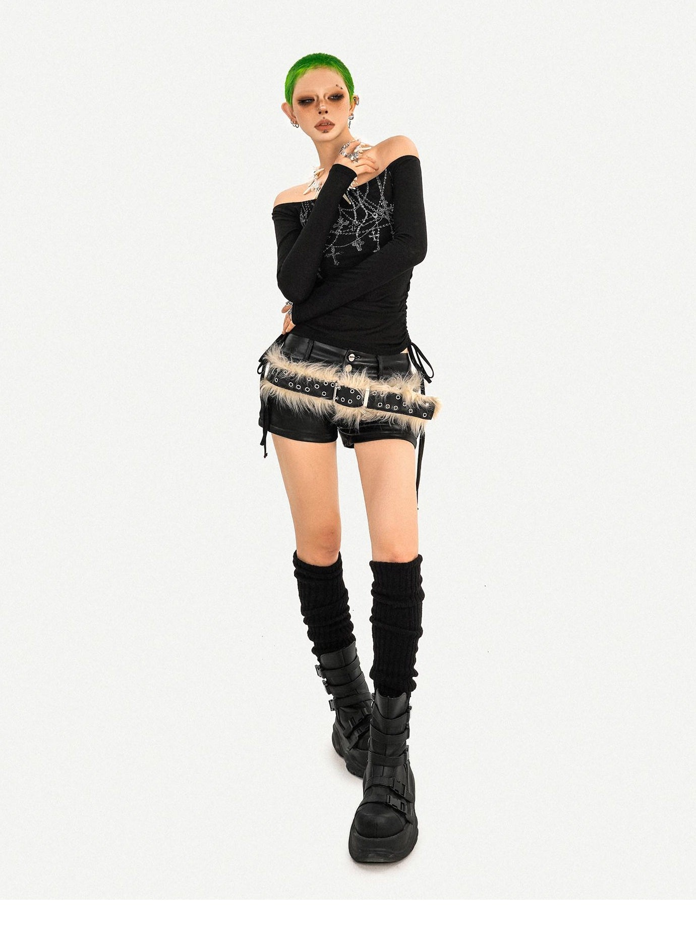 Nico Molly Black Vintage Print Boat Neck Slim Fit Casual Women Daily Long Sleeve T-Shirts