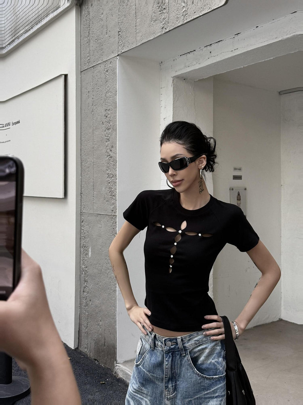 ZERO Rhinestone Slim Casual Short Sleeve Roundneck Black Grey Crop Tee Basic Crop Tops