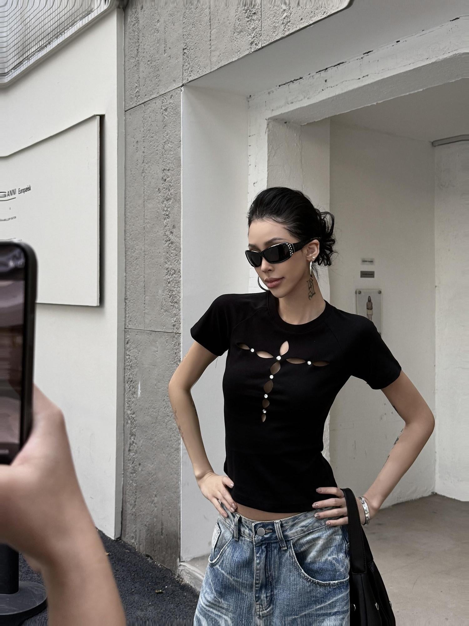 ZERO Rhinestone Slim Casual Short Sleeve Roundneck Black Grey Crop Tee Basic Crop Tops