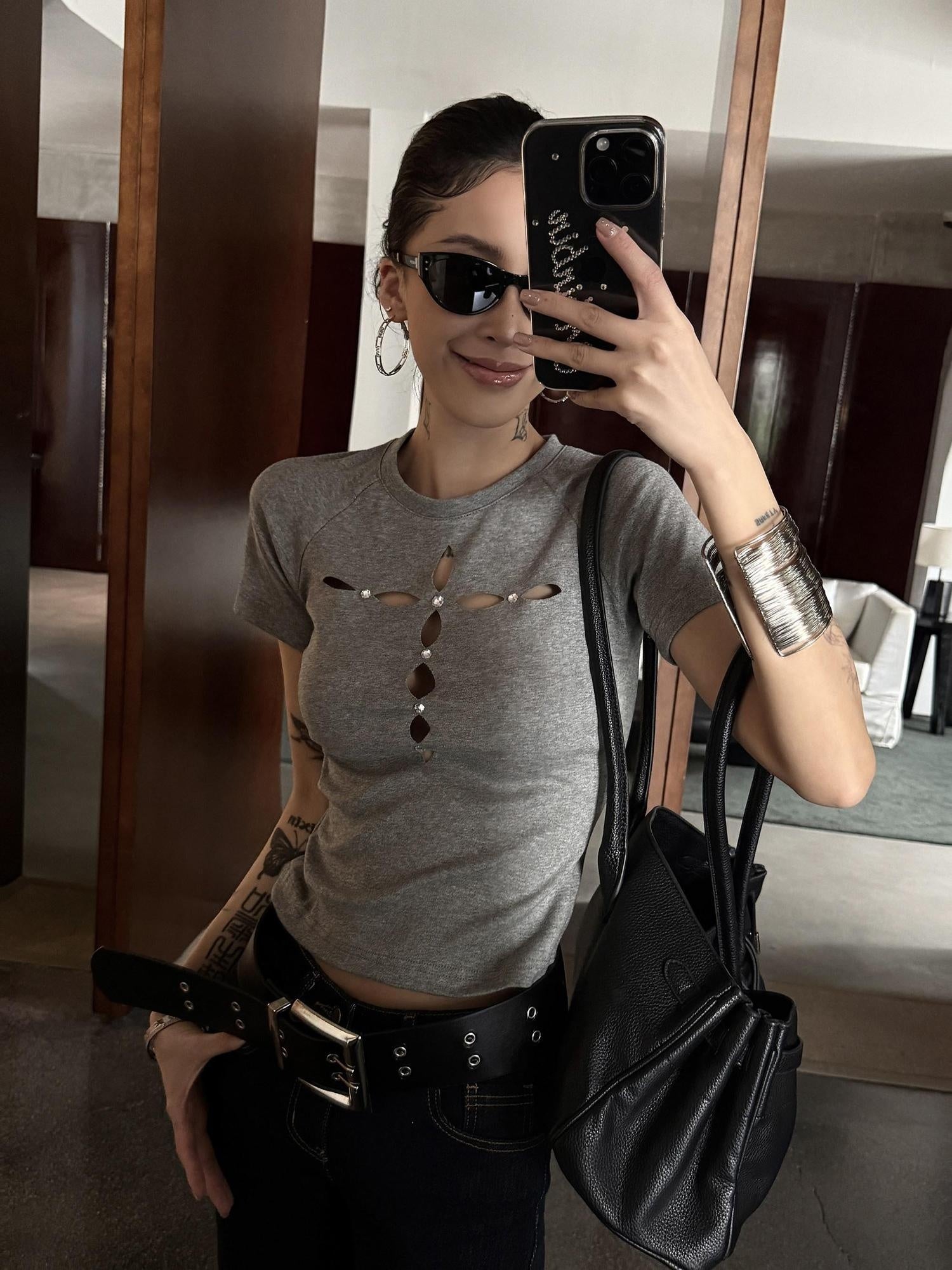ZERO Rhinestone Slim Casual Short Sleeve Roundneck Black Grey Crop Tee Basic Crop Tops