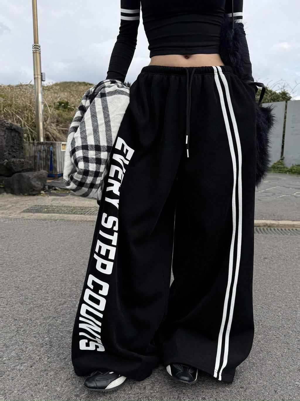 ZERO Sporty Printed Knit Natural Waist Elastic Waistband Women Wide Leg Pants